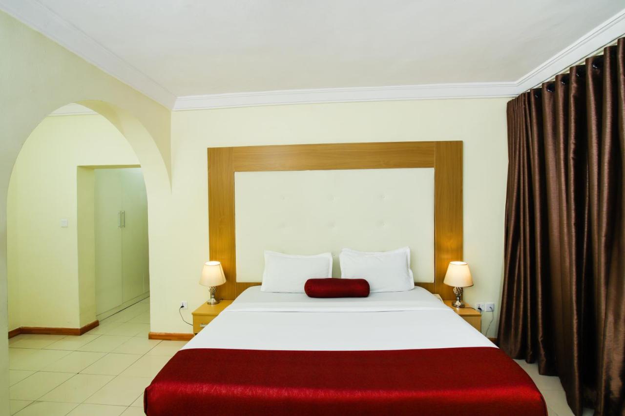 Chateux De Atlantique Hotel Aliayabiagba Экстерьер фото