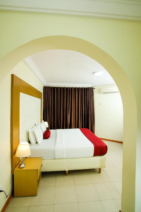 Chateux De Atlantique Hotel Aliayabiagba Экстерьер фото