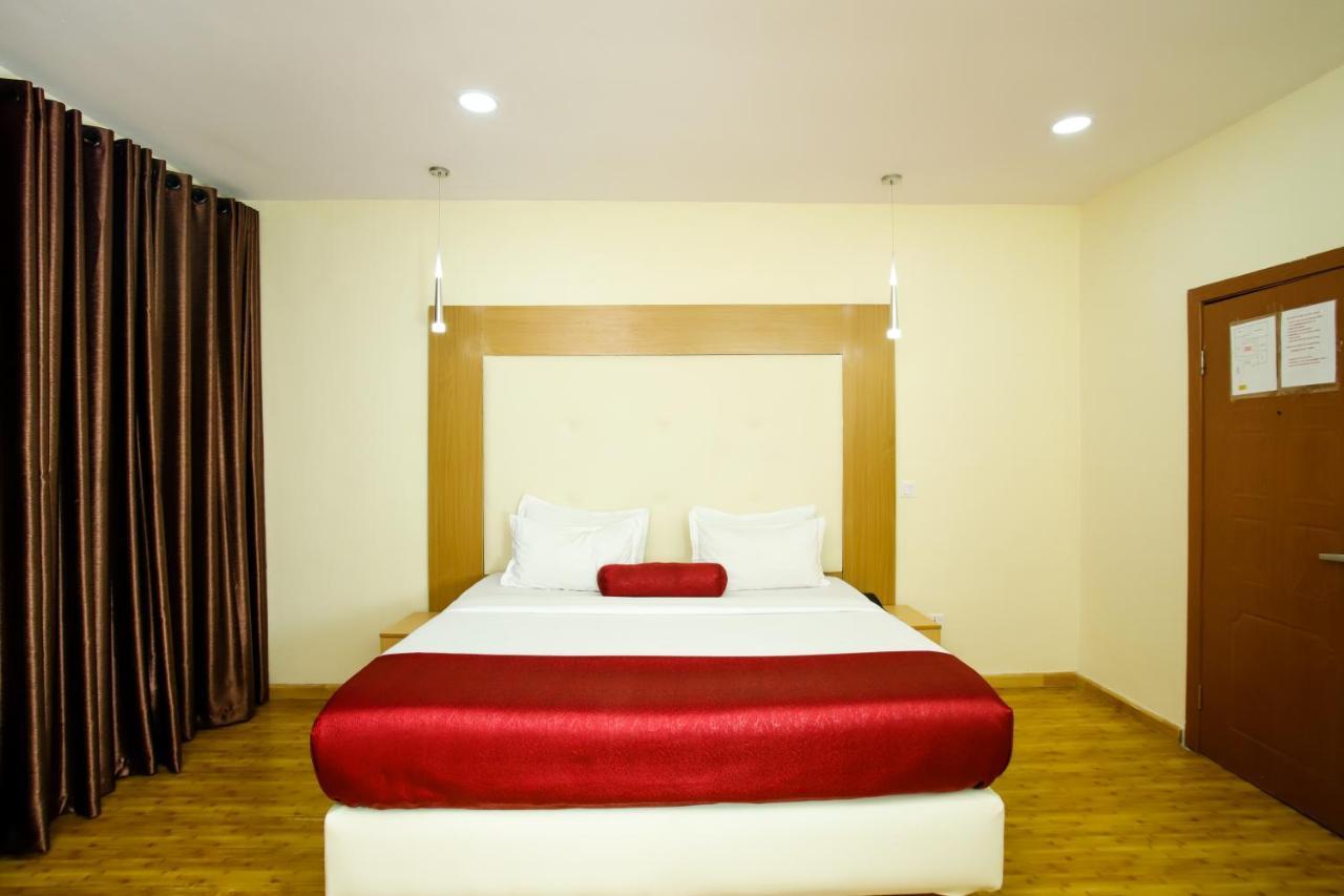 Chateux De Atlantique Hotel Aliayabiagba Экстерьер фото